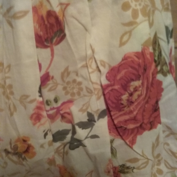 Formal dress - Picture 3 of 6